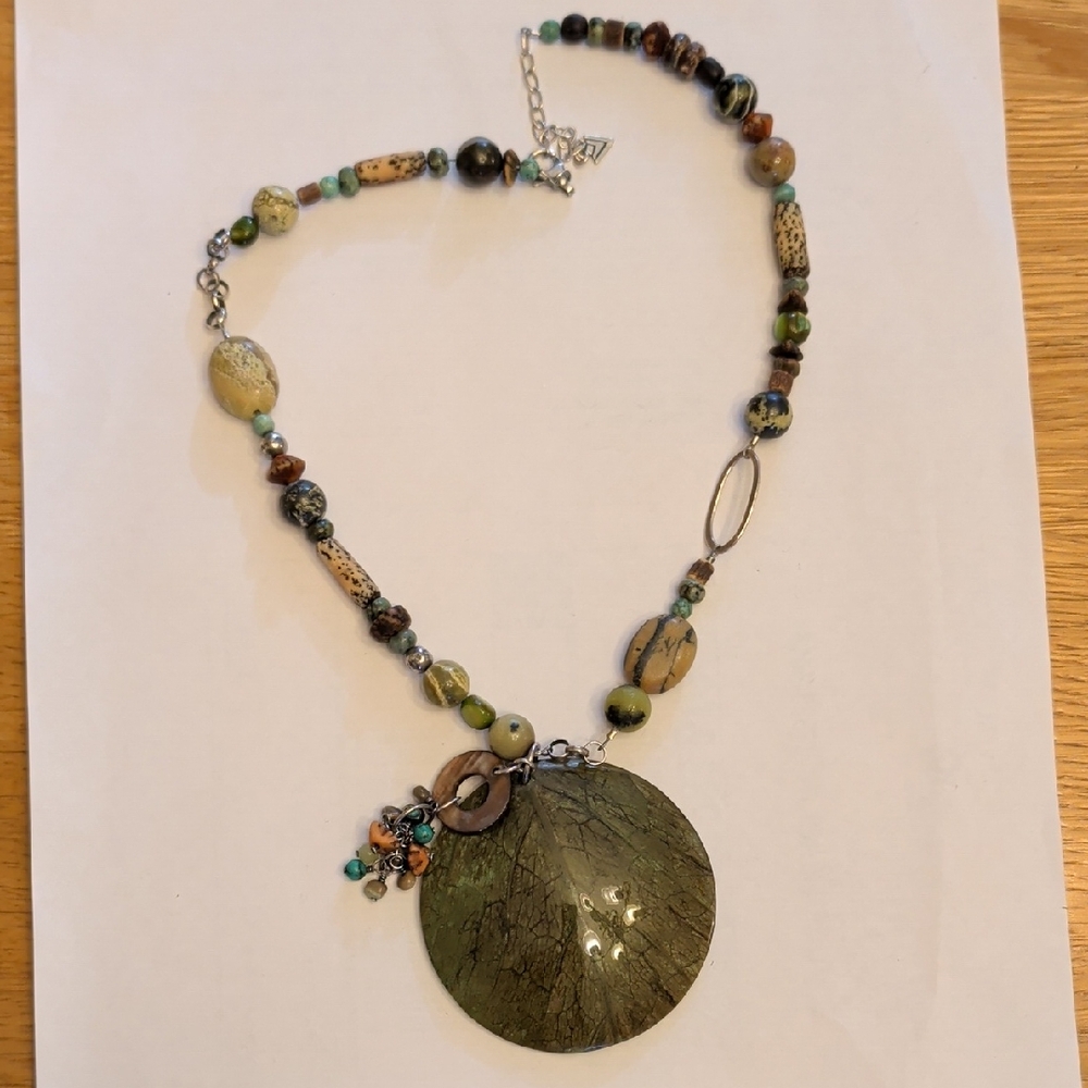 Silpada Green & Brown Round Pendant Beaded Necklace